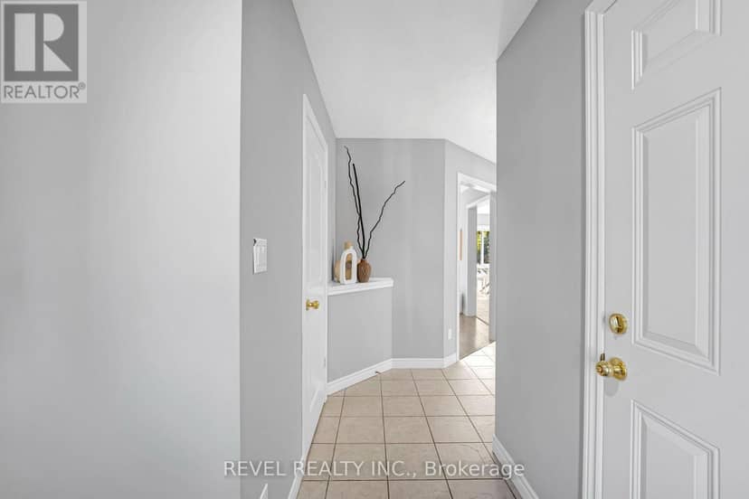 40 Yates Avenue — photo 11 of 40