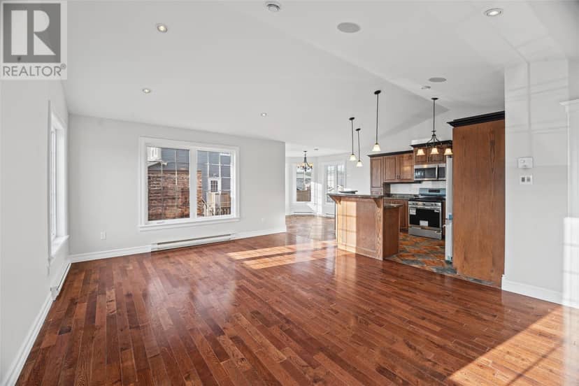 49 Francis Street — photo 9 of 40