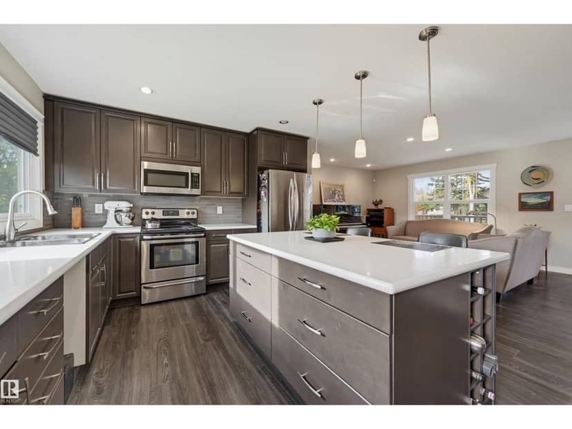 13919 119 AV NW — photo 15 of 36