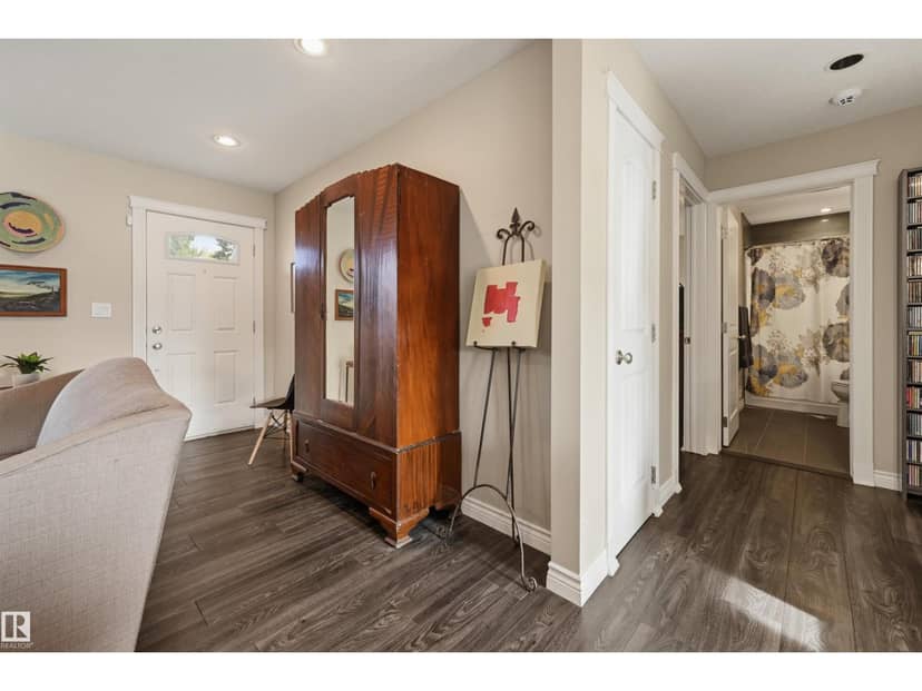 13919 119 AV NW — photo 9 of 36