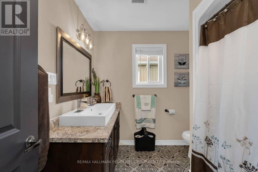 271 Quebec Street, Clearview, photo 8