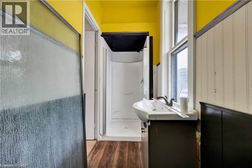 43 HENRY Street — photo 19 of 30