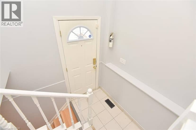 201 STRATHEARNE Avenue — photo 23 of 33