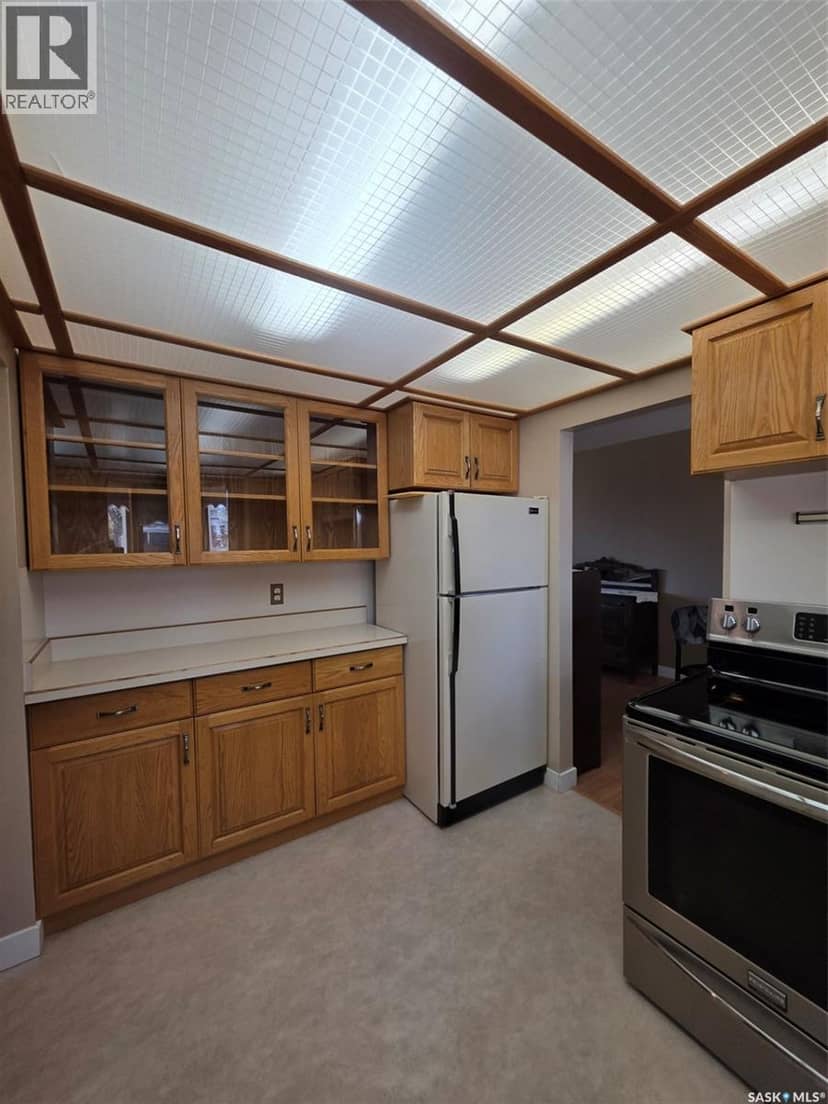 810 11th AVENUE NE, Swift Current, photo 3