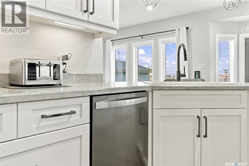 101 South Hill ROAD — photo 12 of 40