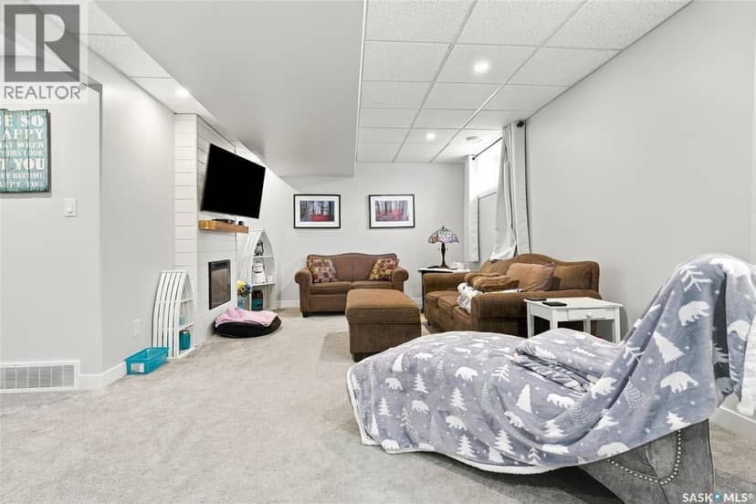 101 South Hill ROAD — photo 31 of 40