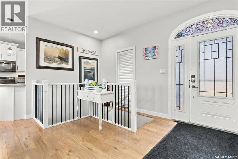 101 South Hill ROAD — photo 5 of 40