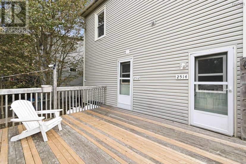 2512 Oxford Street — photo 22 of 27