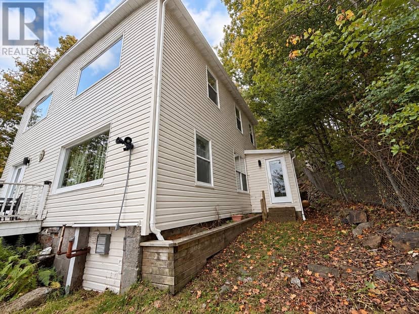 9 Milton Drive, Halifax, photo 7