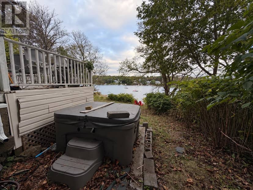9 Milton Drive — photo 17 of 22