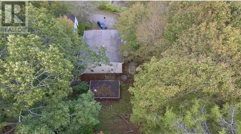 9 Milton Drive — photo 19 of 22