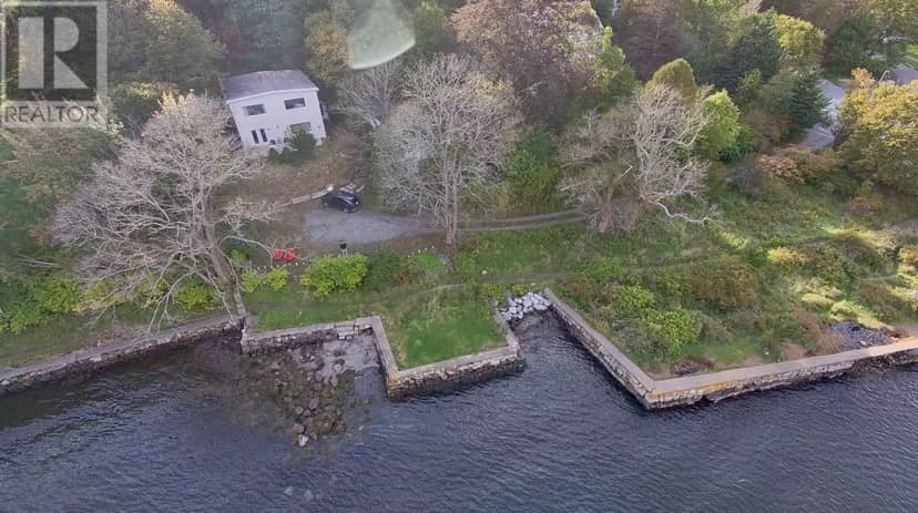9 Milton Drive — photo 21 of 22