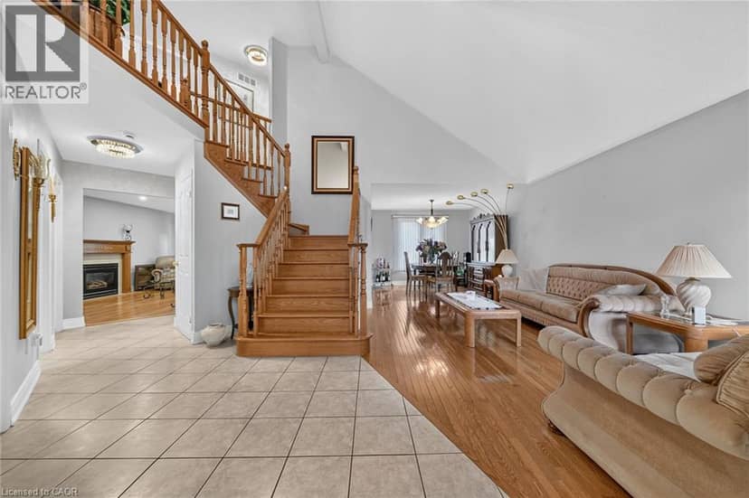 42 HILLGARDEN Avenue, Stoney Creek, photo 5