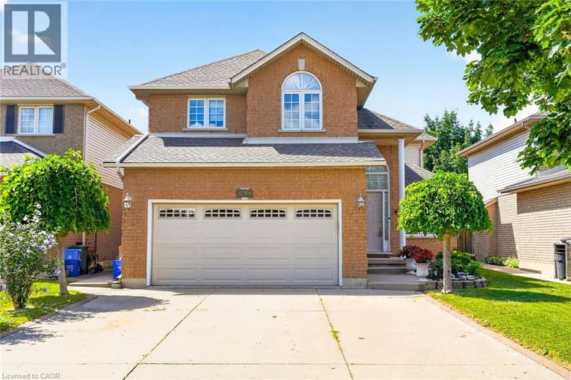 42 HILLGARDEN Avenue, Stoney Creek, photo 2