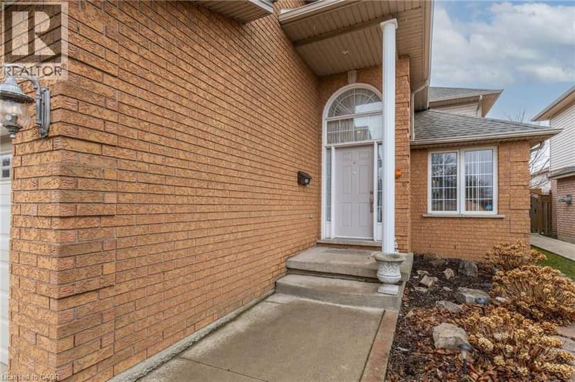 42 HILLGARDEN Avenue, Stoney Creek, photo 3