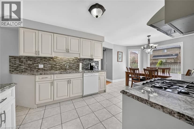 42 HILLGARDEN Avenue — photo 12 of 40