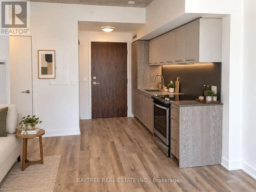 912 - 30 Baseball Place — photo 3 of 5