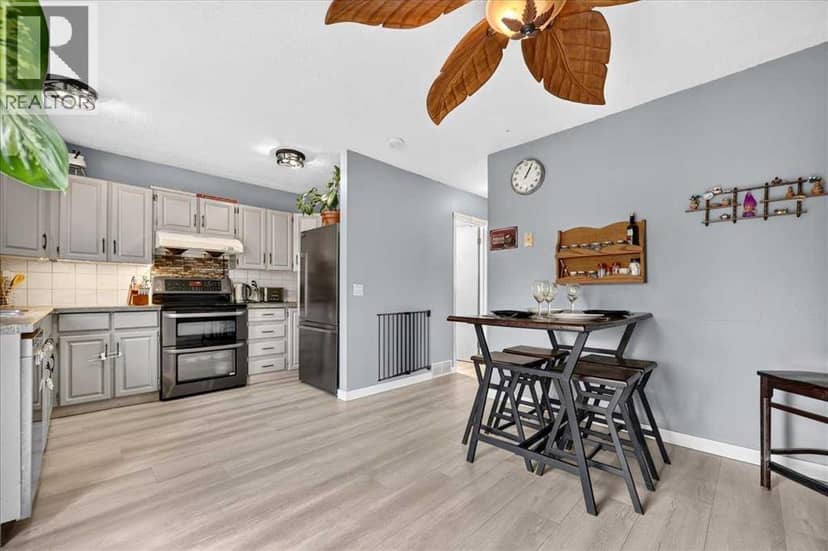672 Whiteridge Way NE — photo 9 of 37