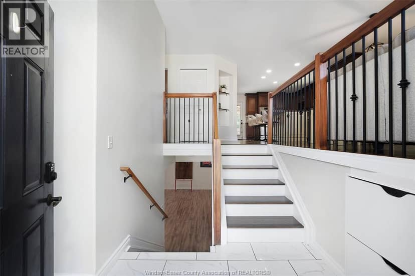 15 Oak Park CRESCENT, Kingsville, photo 5