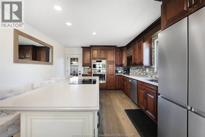 15 Oak Park CRESCENT, Kingsville, photo 7