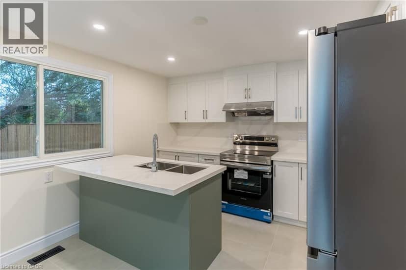 210 FERGUSON Avenue — photo 12 of 40