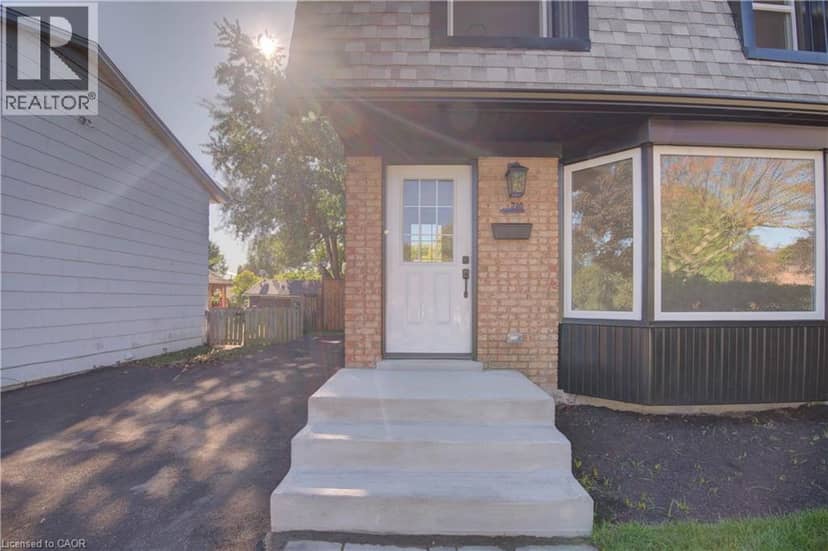 210 FERGUSON Avenue — photo 4 of 40