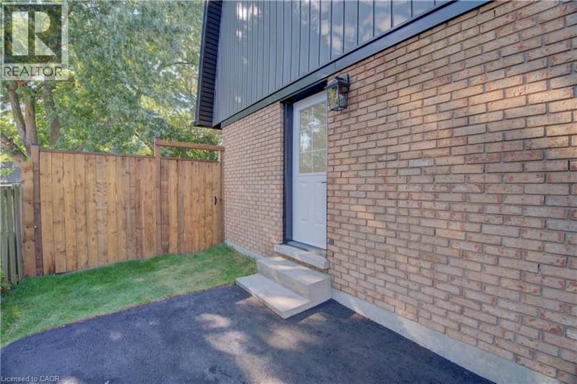 210 FERGUSON Avenue — photo 6 of 40