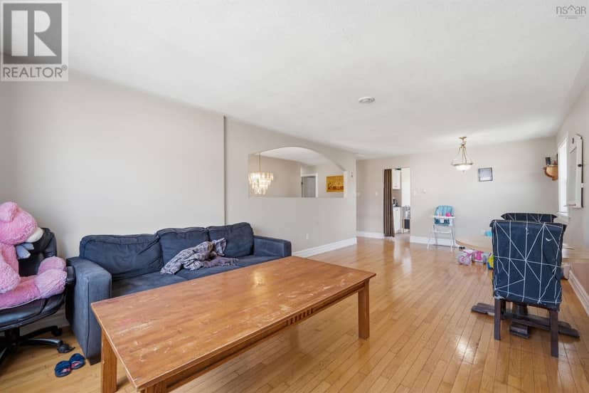 34 Lancaster Drive — photo 17 of 40