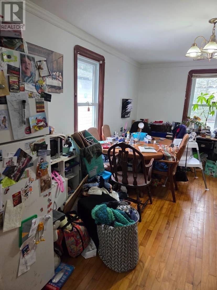 63 Trelawne AVE — photo 11 of 22