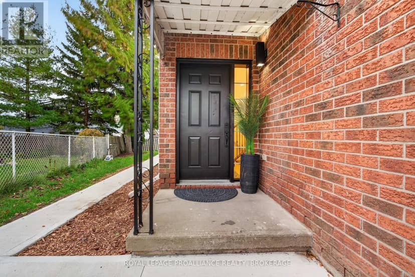 1371 Brackenwood Crescent, Kingston, photo 3