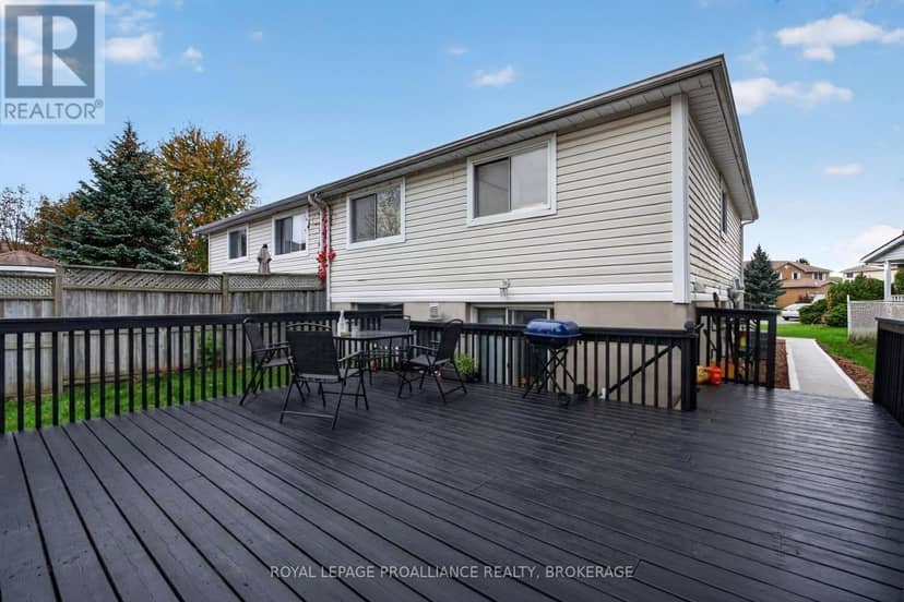 1371 Brackenwood Crescent — photo 40 of 40