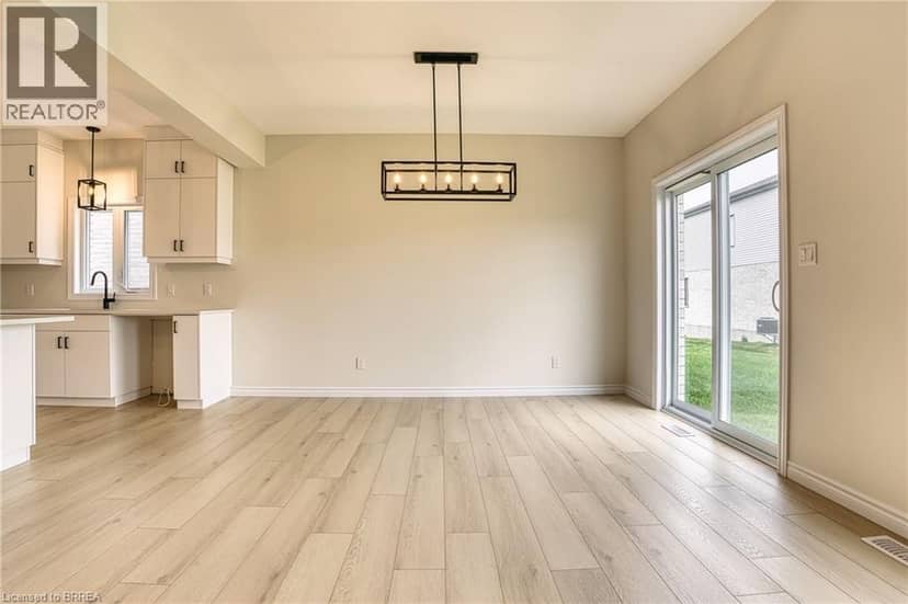 46 FORD Drive — photo 11 of 24