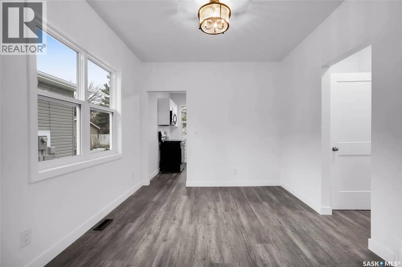 1230 E Avenue N, Saskatoon, photo 8