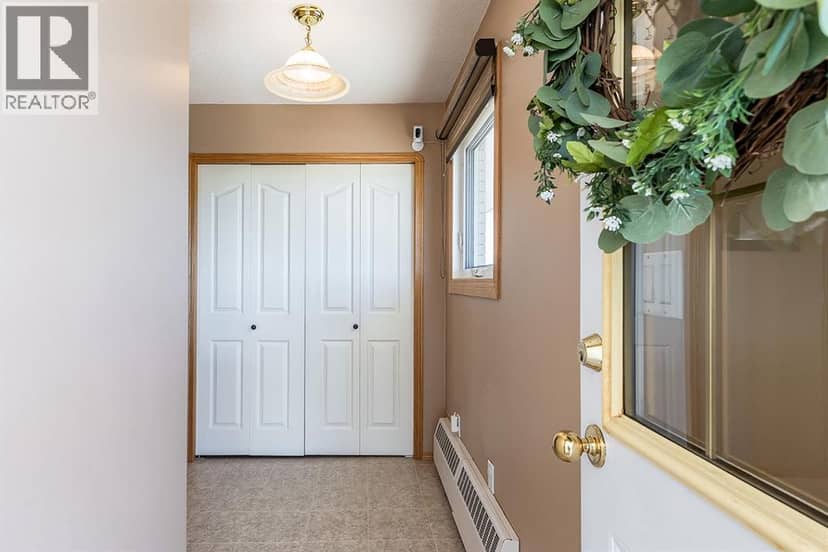 14017 Range Road 65 — photo 16 of 40
