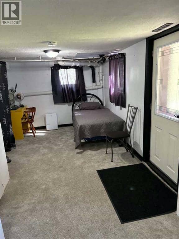 4703 47 Avenue — photo 32 of 40
