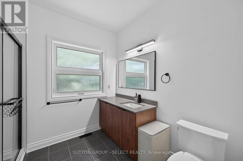 768 Franklinway Crescent — photo 32 of 40