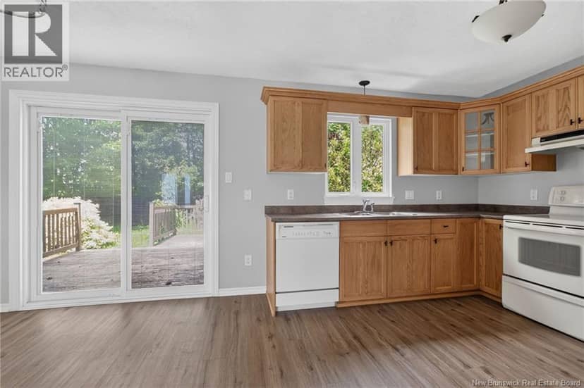 93 Shannon Drive — photo 13 of 40