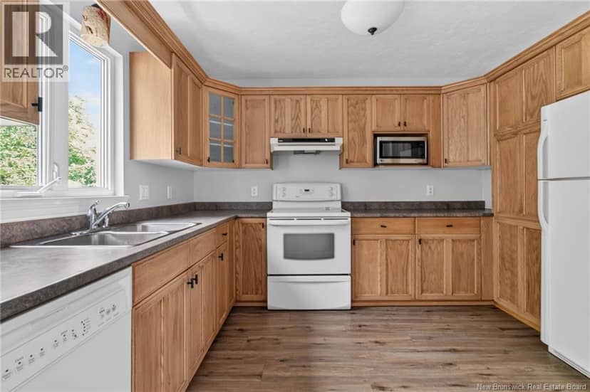 93 Shannon Drive — photo 12 of 40