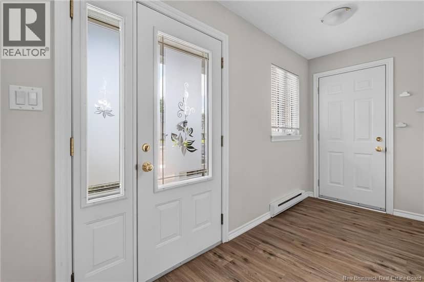 93 Shannon Drive — photo 3 of 40