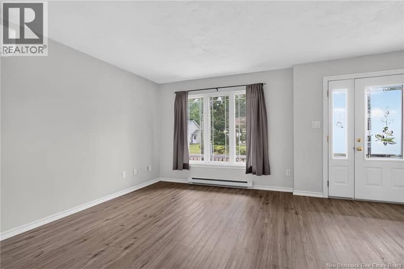 93 Shannon Drive — photo 4 of 40