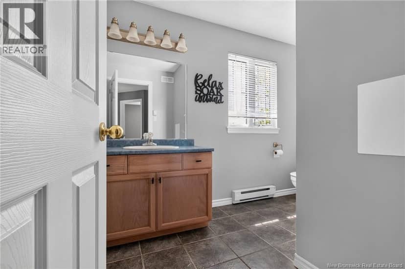 93 Shannon Drive — photo 18 of 40