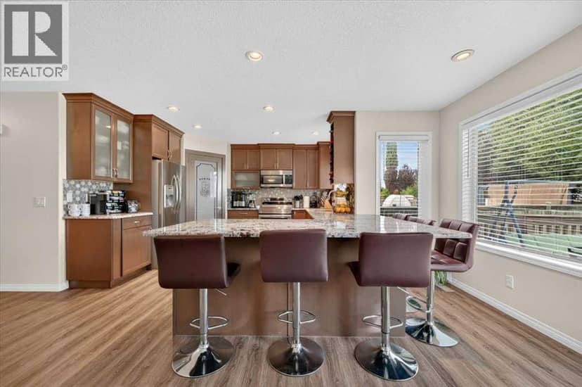 625 Somerset Drive SW — photo 14 of 40