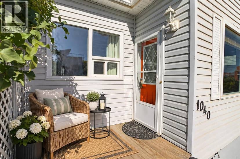 1040 19 Avenue SE — photo 28 of 39
