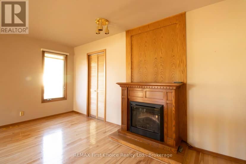 729 Hodder Avenue — photo 21 of 26