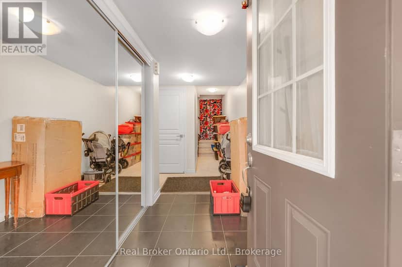 80 - 88 Decorso Drive, Guelph, photo 7