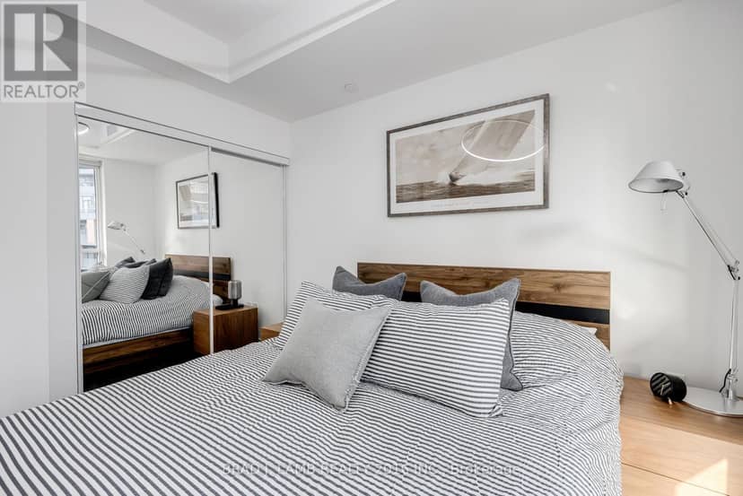 642 - 38 Iannuzzi Street — photo 15 of 24
