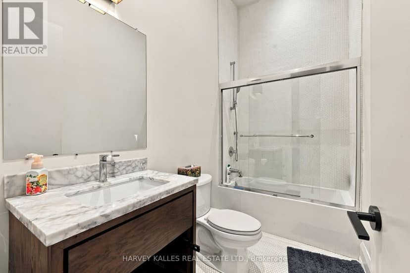 57 Roseneath Gardens — photo 32 of 36