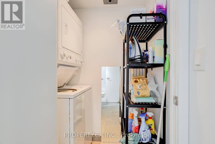 303 - 33 Lombard Street — photo 18 of 34