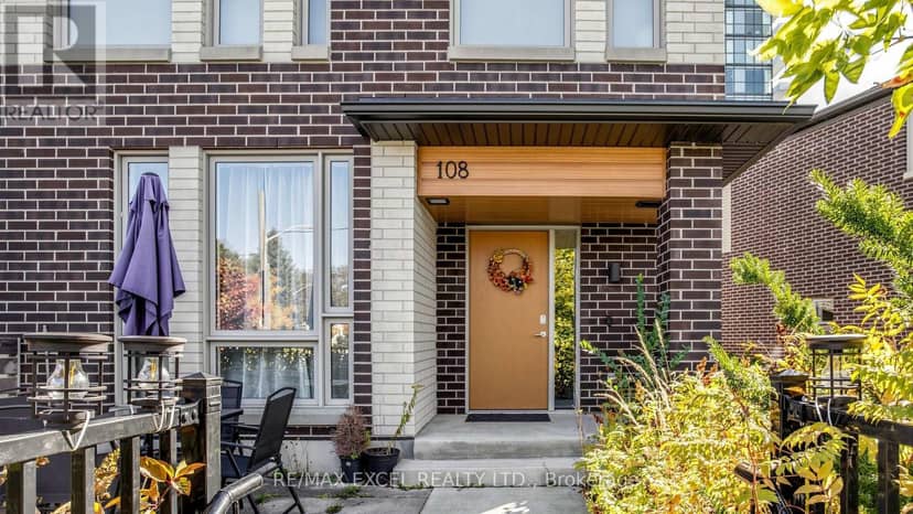 TH108 - 19 Allenbury Gardens, Toronto, photo 4