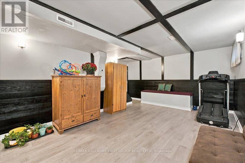 4 - 1415 Fieldlight Boulevard — photo 33 of 40